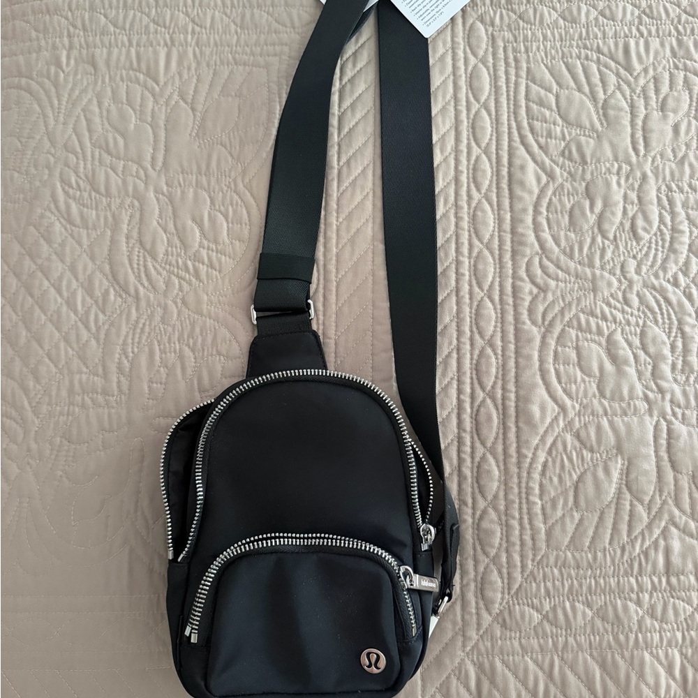 lululemon Black Everywhere Small Sling Bag NWT